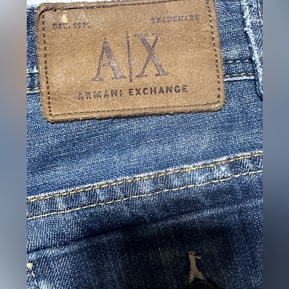 Y2K Fit Armani Exchange Distressed Straight Leg Denim W/Pocket Detail 8 Short - Picture 8 of 15